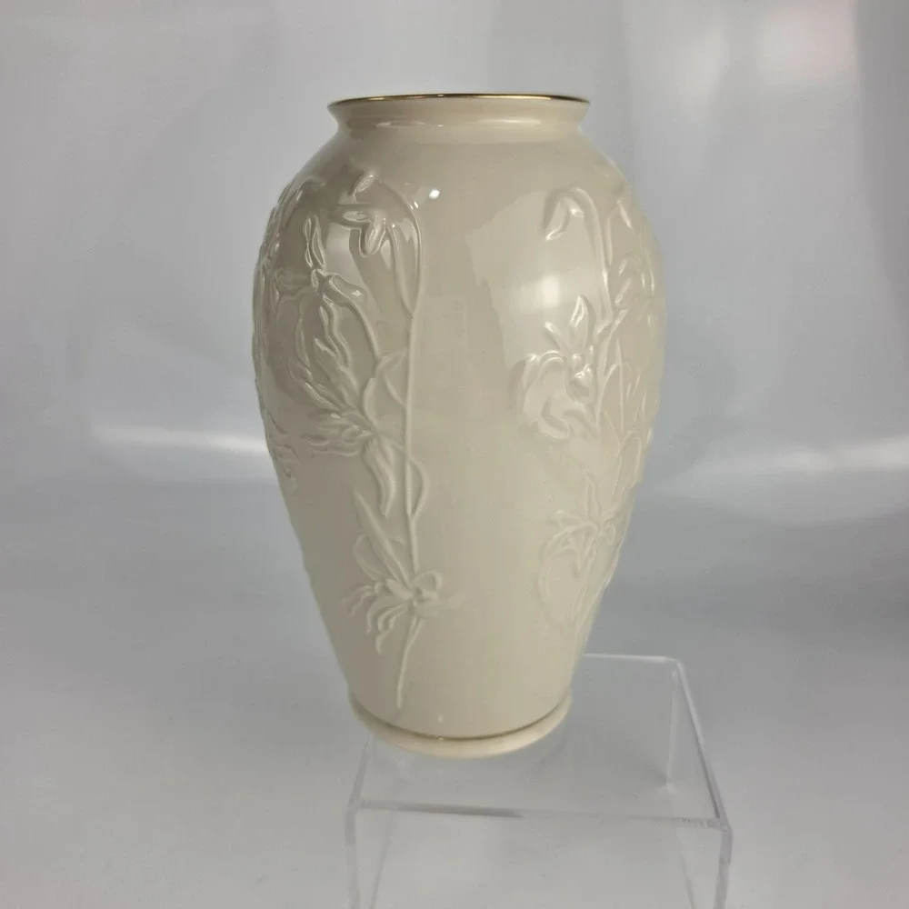 Lenox Centennial 1889-1989‎ Ivory Embossed Floral Vase Gold Trim Made in USA